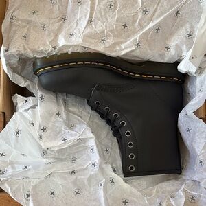 Dr. Martens | 1460 Women’s